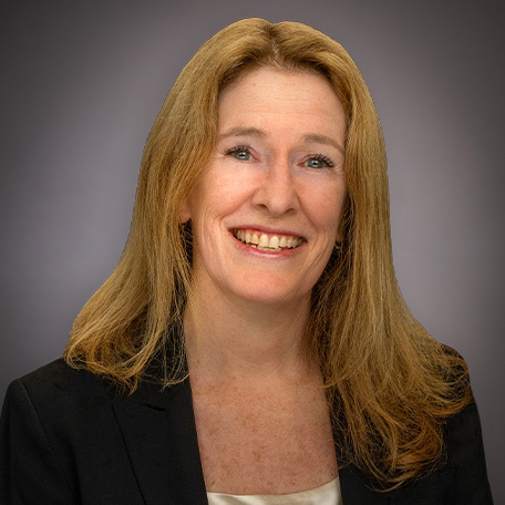 Elizabeth Howard Headshot